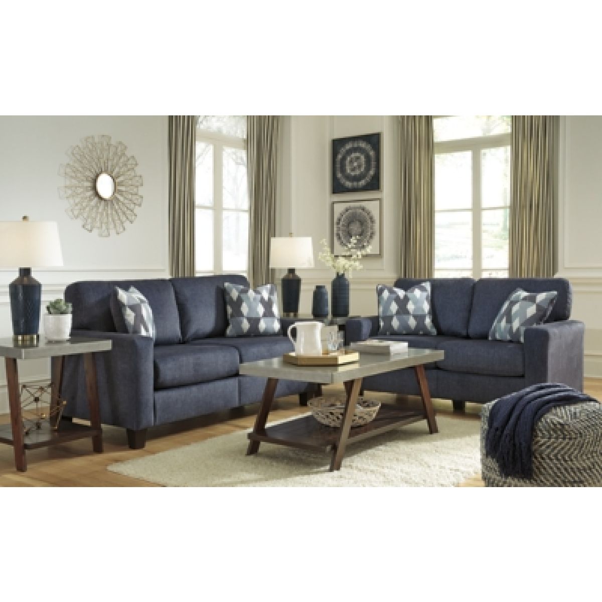 Bellenteen Table (Set of 3) - Image 4