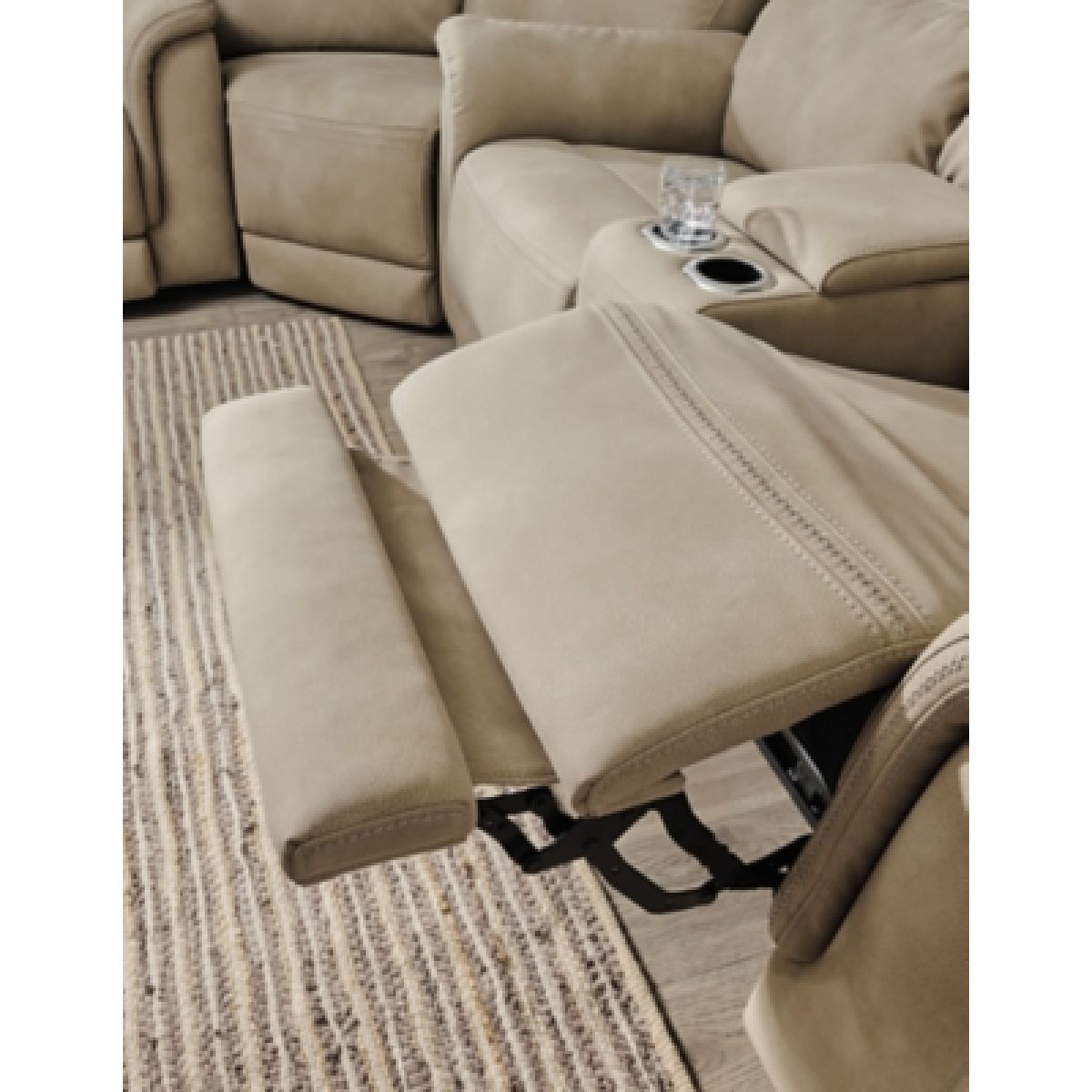 Next-Gen Durapella Power Reclining Loveseat with Console - Image 11