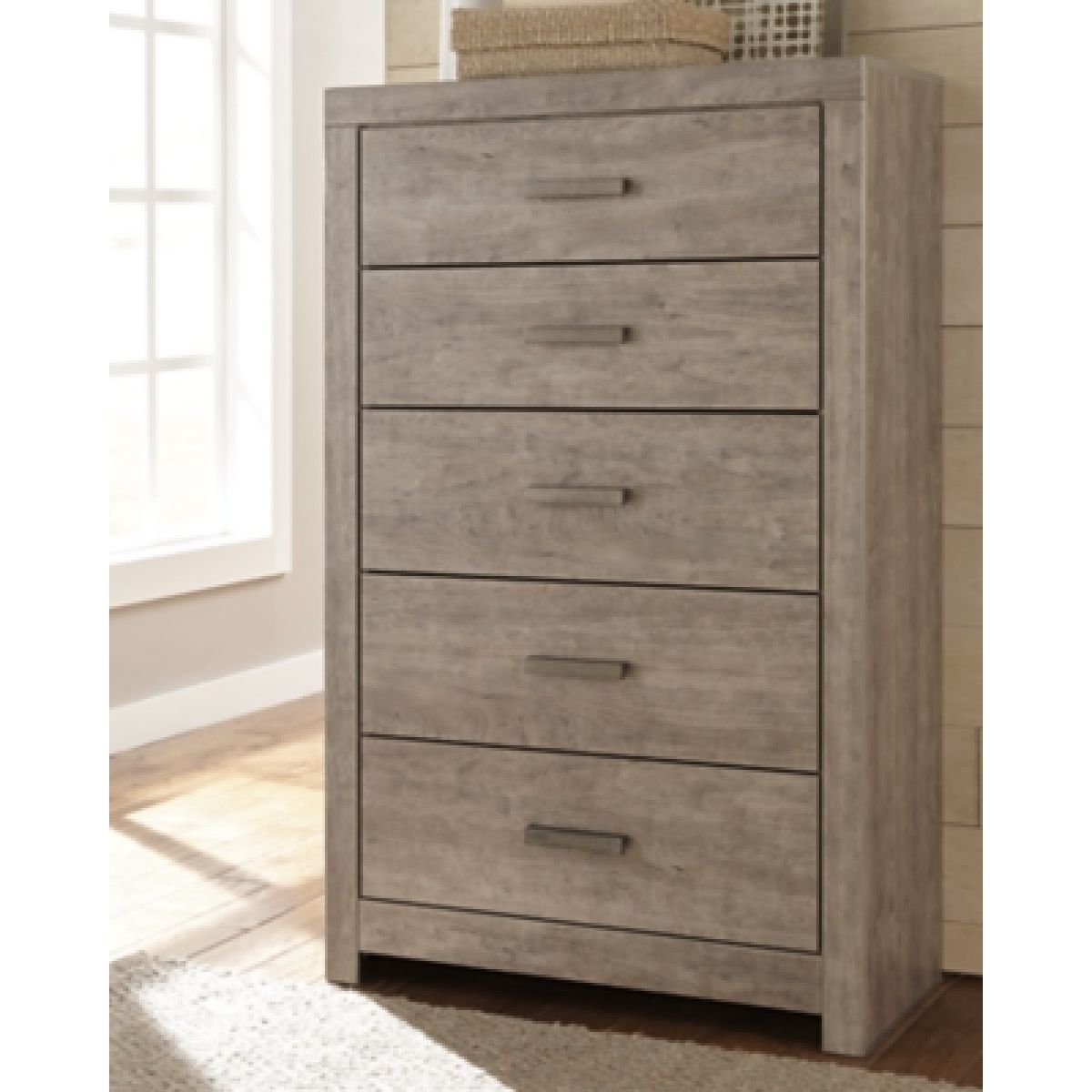 Culverbach Chest of Drawers - Image 3