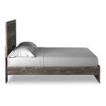 Ralinksi King Panel Bed - Image 6