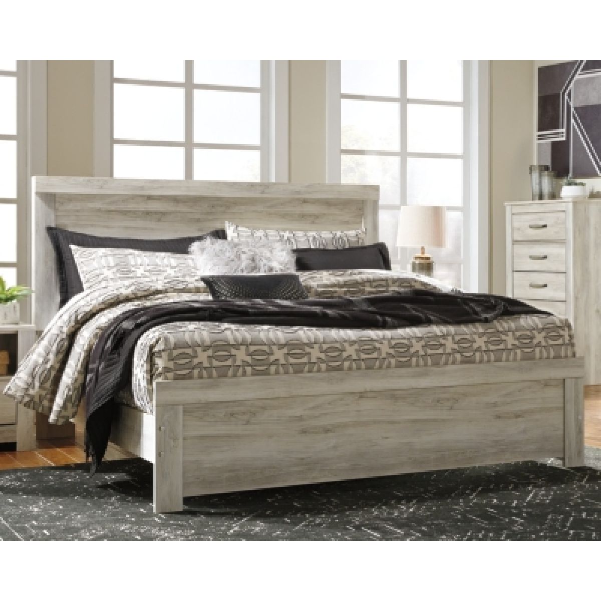 Bellaby King Panel Bed - Image 3