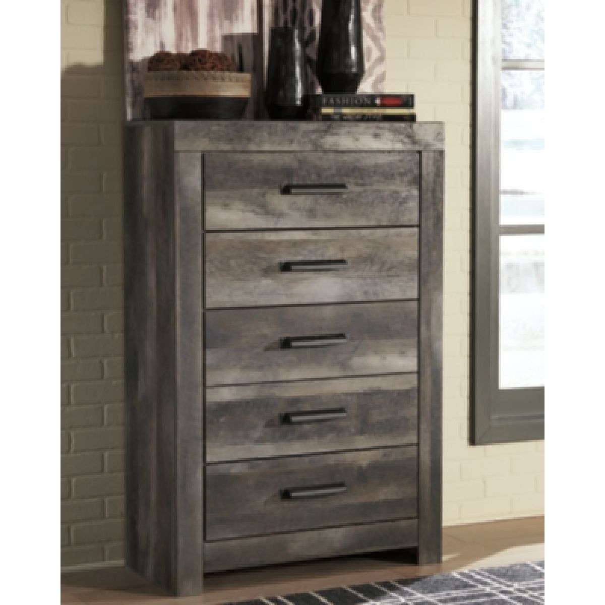 Wynnlow Chest of Drawers - Image 3
