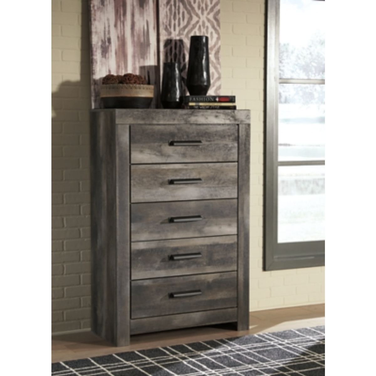 Wynnlow Chest of Drawers - Image 4