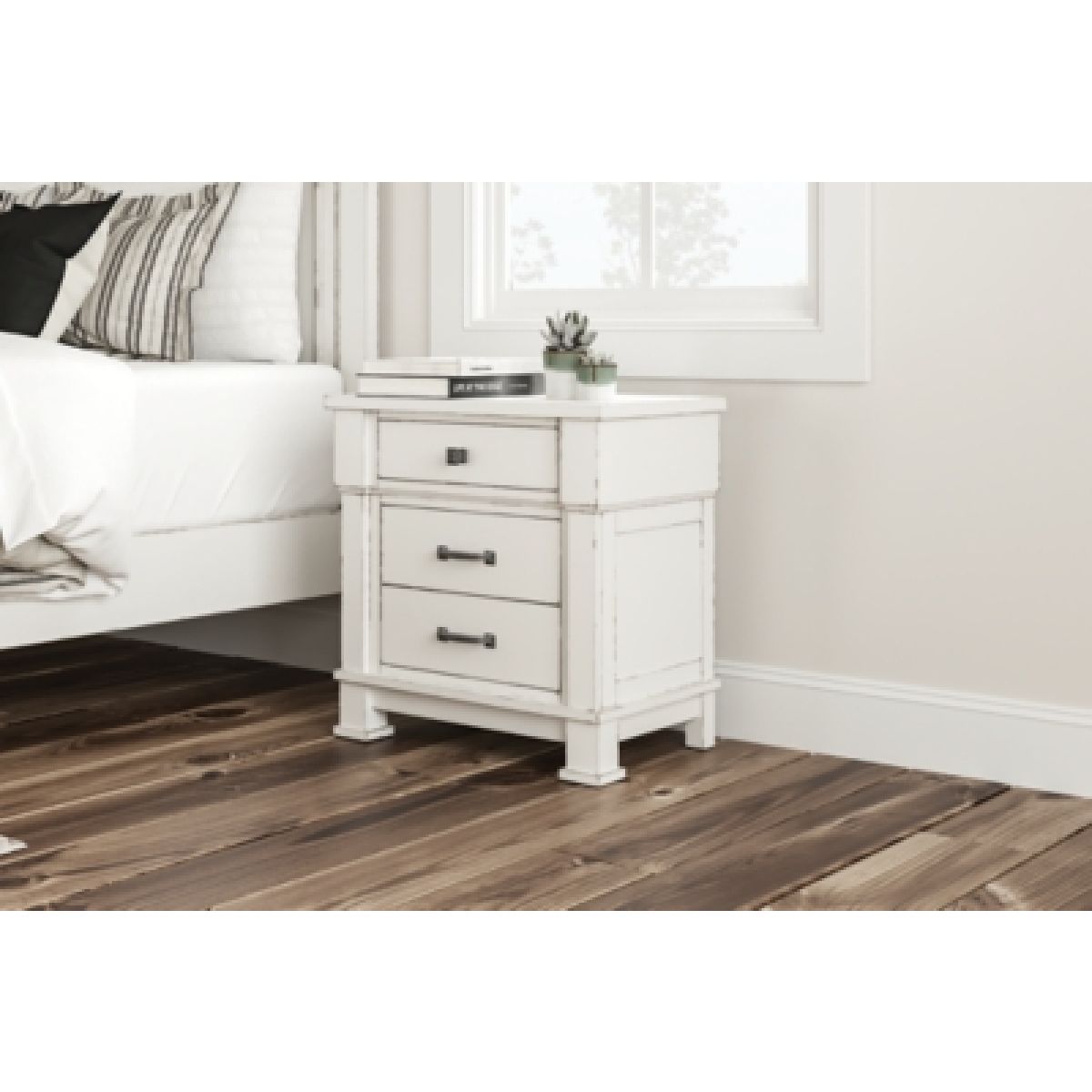 Jennily Nightstand - Image 8