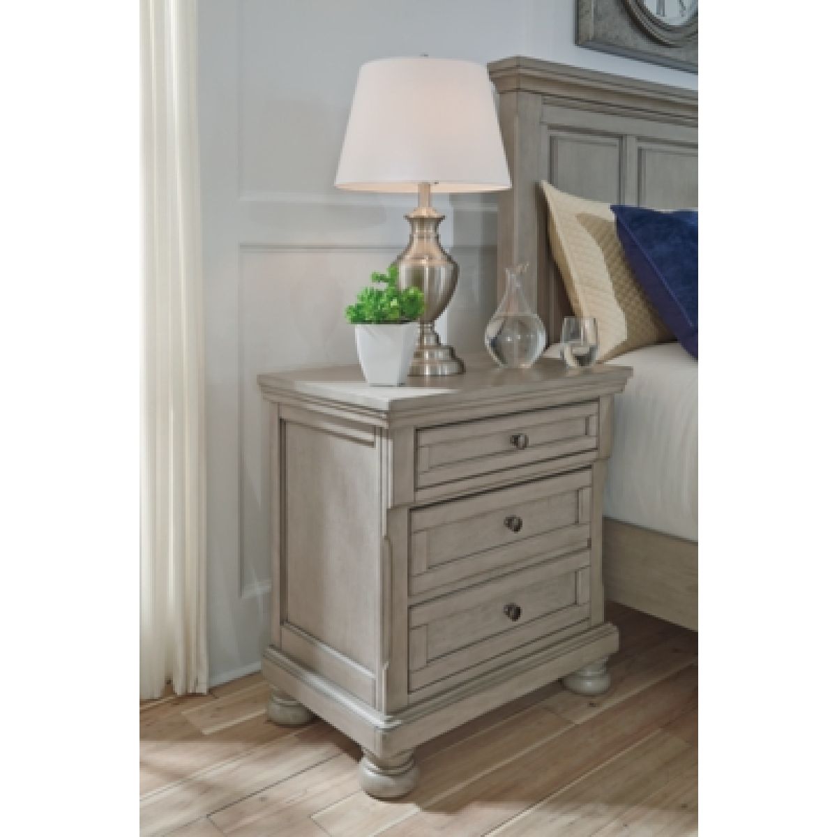 Lettner Nightstand - Image 3