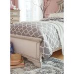 Realyn King Upholstered Panel Bed - Image 6