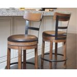 Pinnadel Counter Height Bar Stool - Image 3