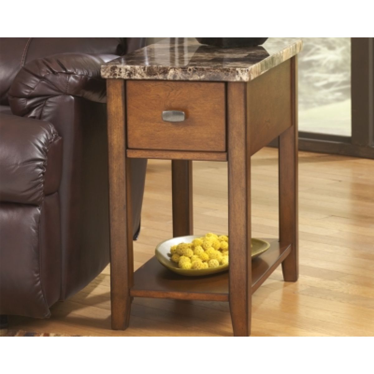 Breegin Chairside End Table - Image 4