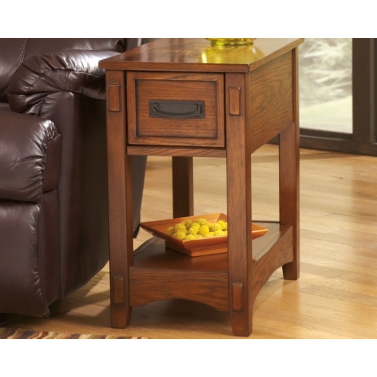 Breegin Chairside End Table - Image 11