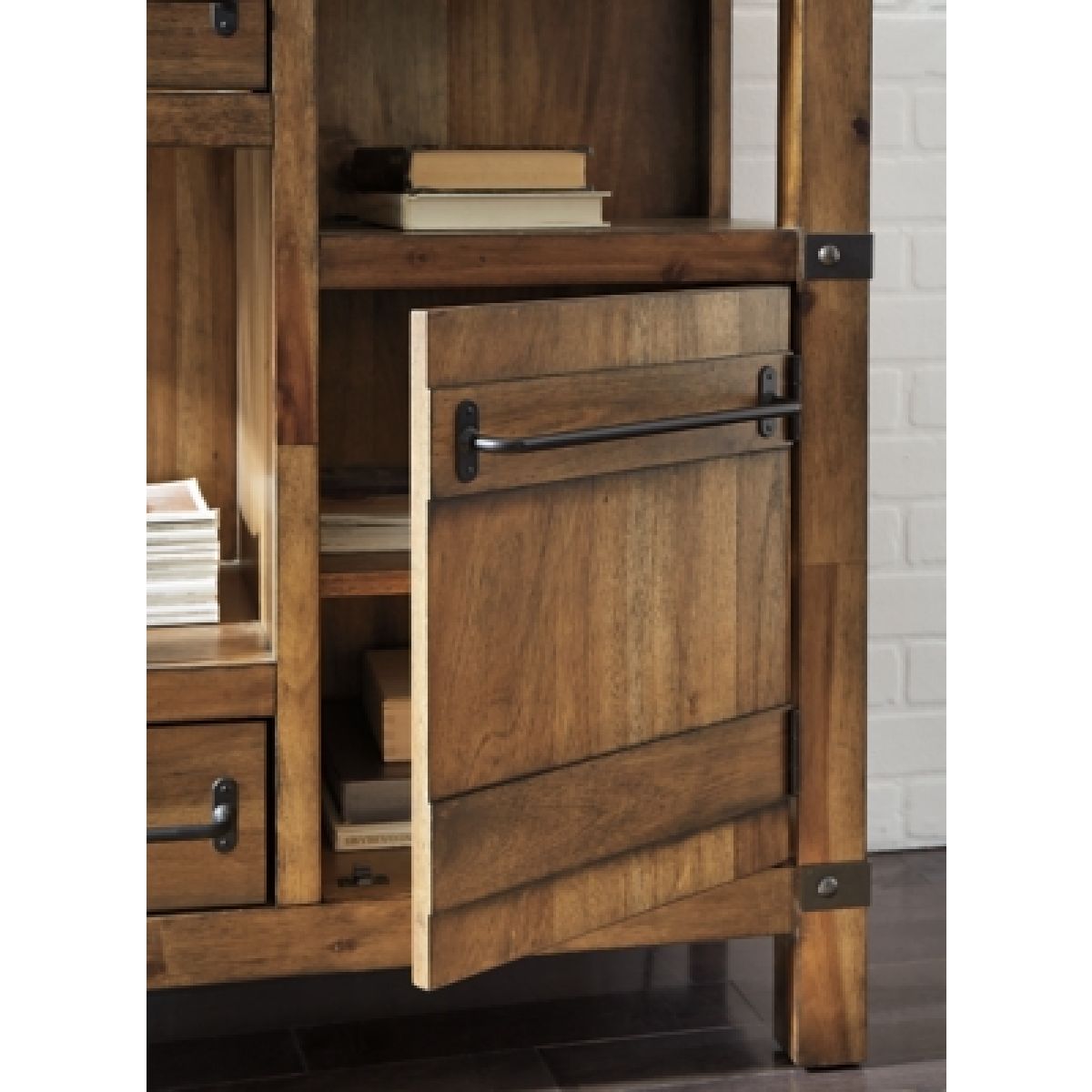 Roybeck Accent Cabinet - Image 4