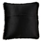 Gariland Pillow - Image 5