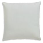 Gyldan Pillow - Image 5