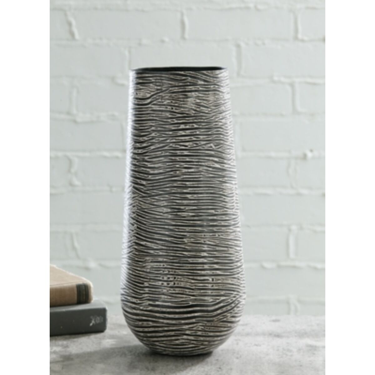 Fynn Vase - Image 3