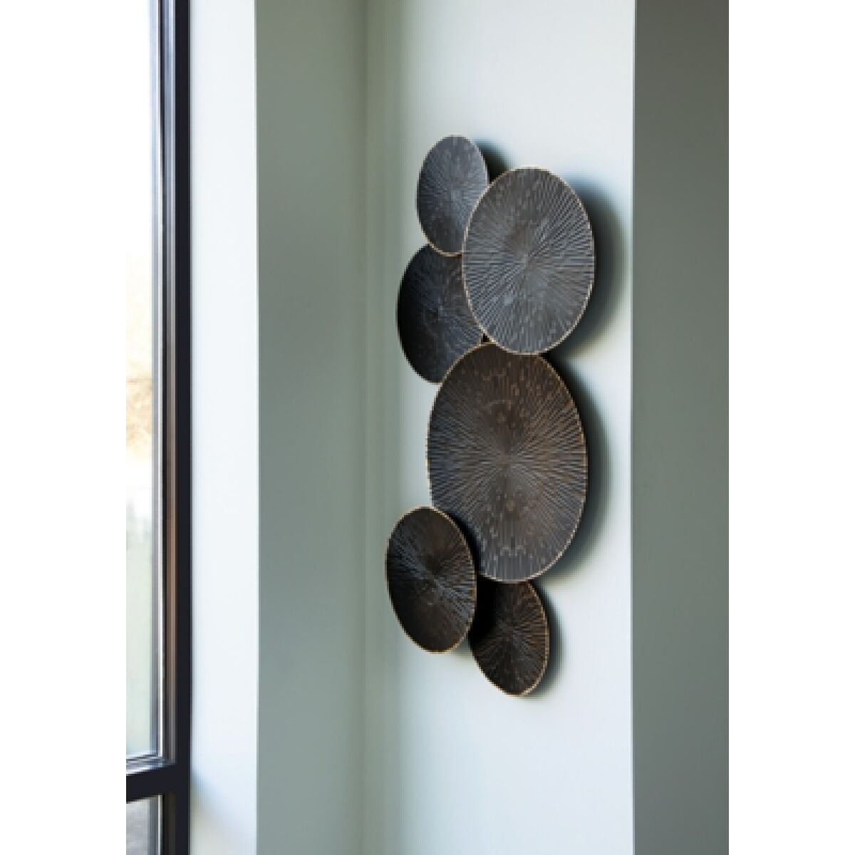 Rhetlen Wall Decor - Image 3