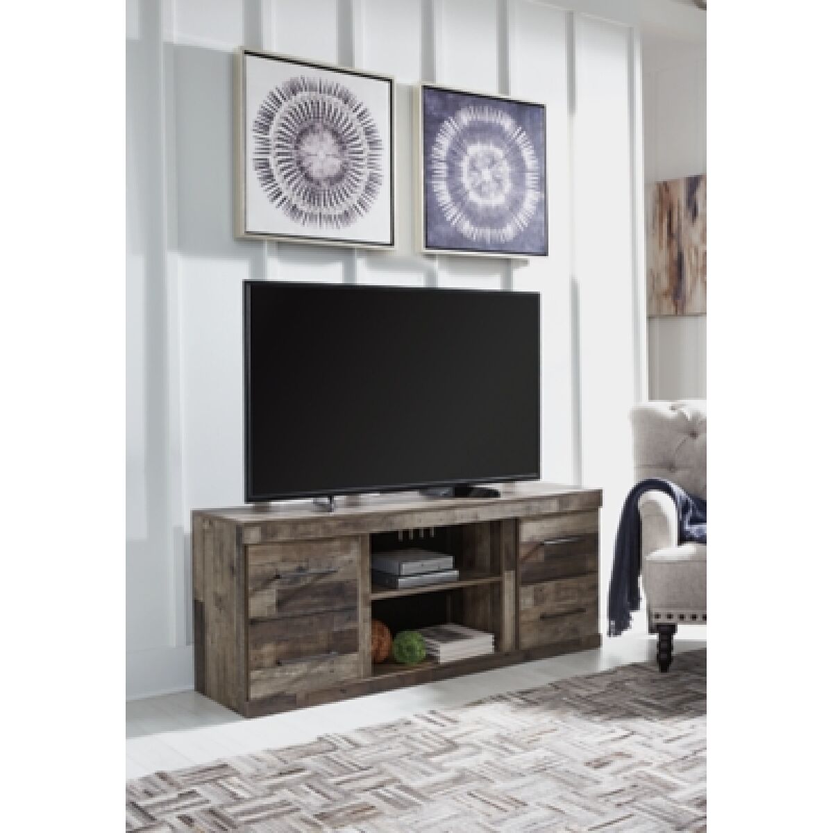 Derekson 60" TV Stand - Image 2