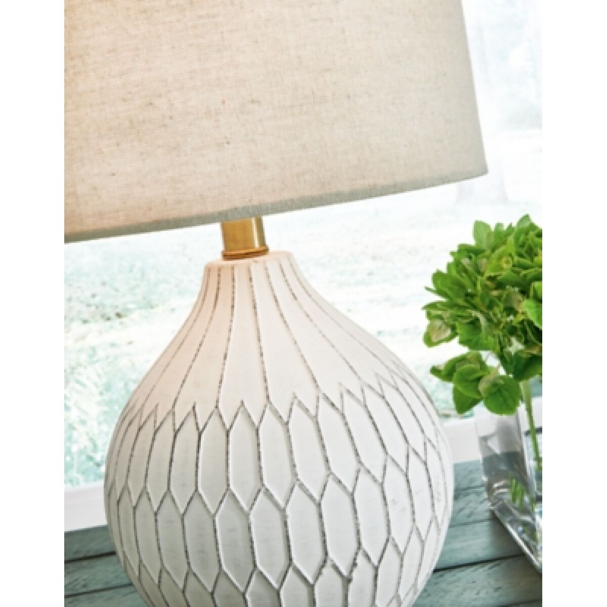 Wardmont Table Lamp - Image 4