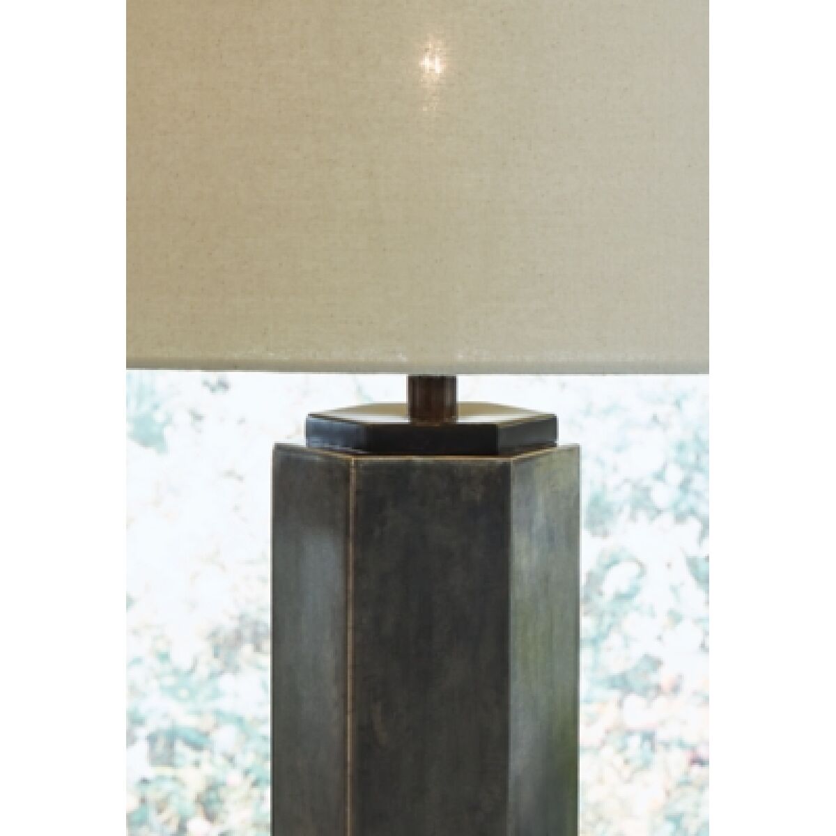Dirkton Table Lamp - Image 4