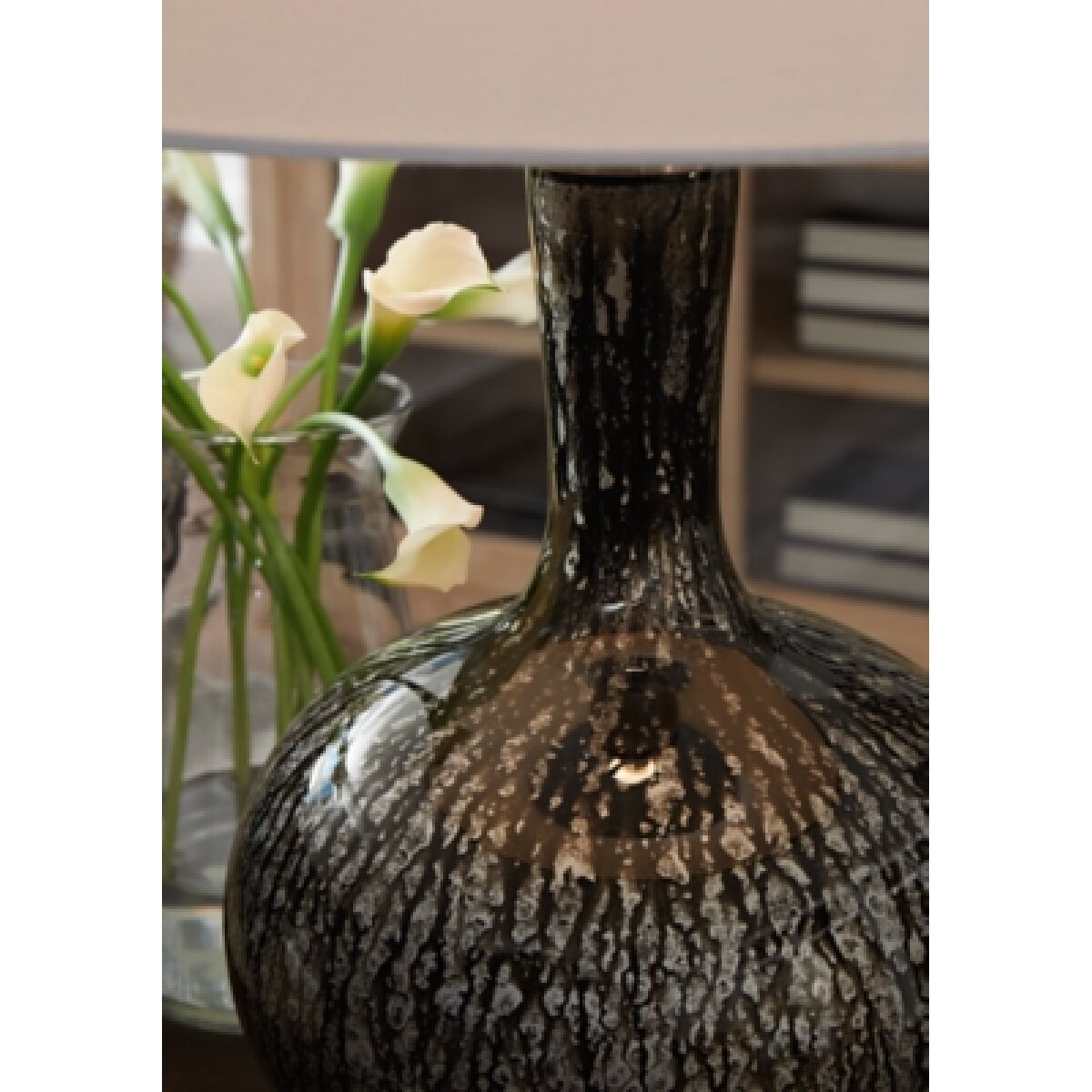 Tenslow Table Lamp - Image 5