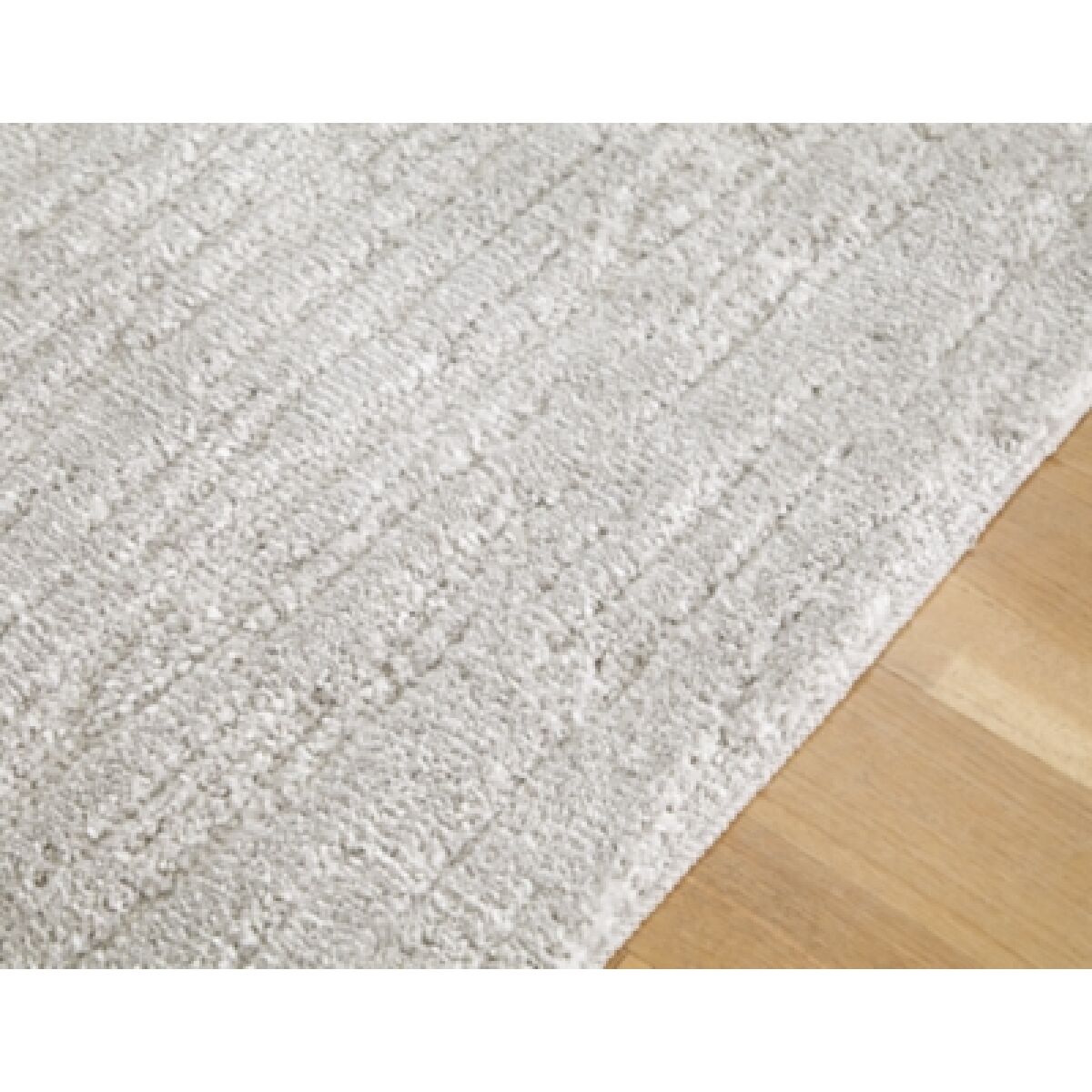 Ivygail 7'5" x 9'6" Rug - Image 4