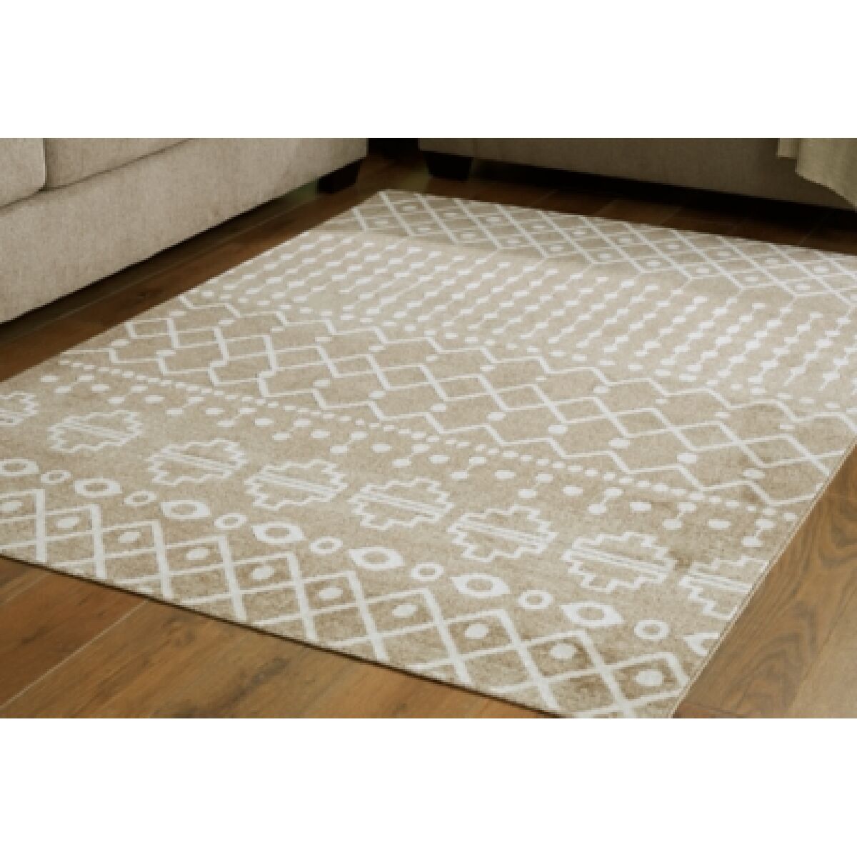 Bunchly 4'11" x 7'2" Washable Rug - Image 3