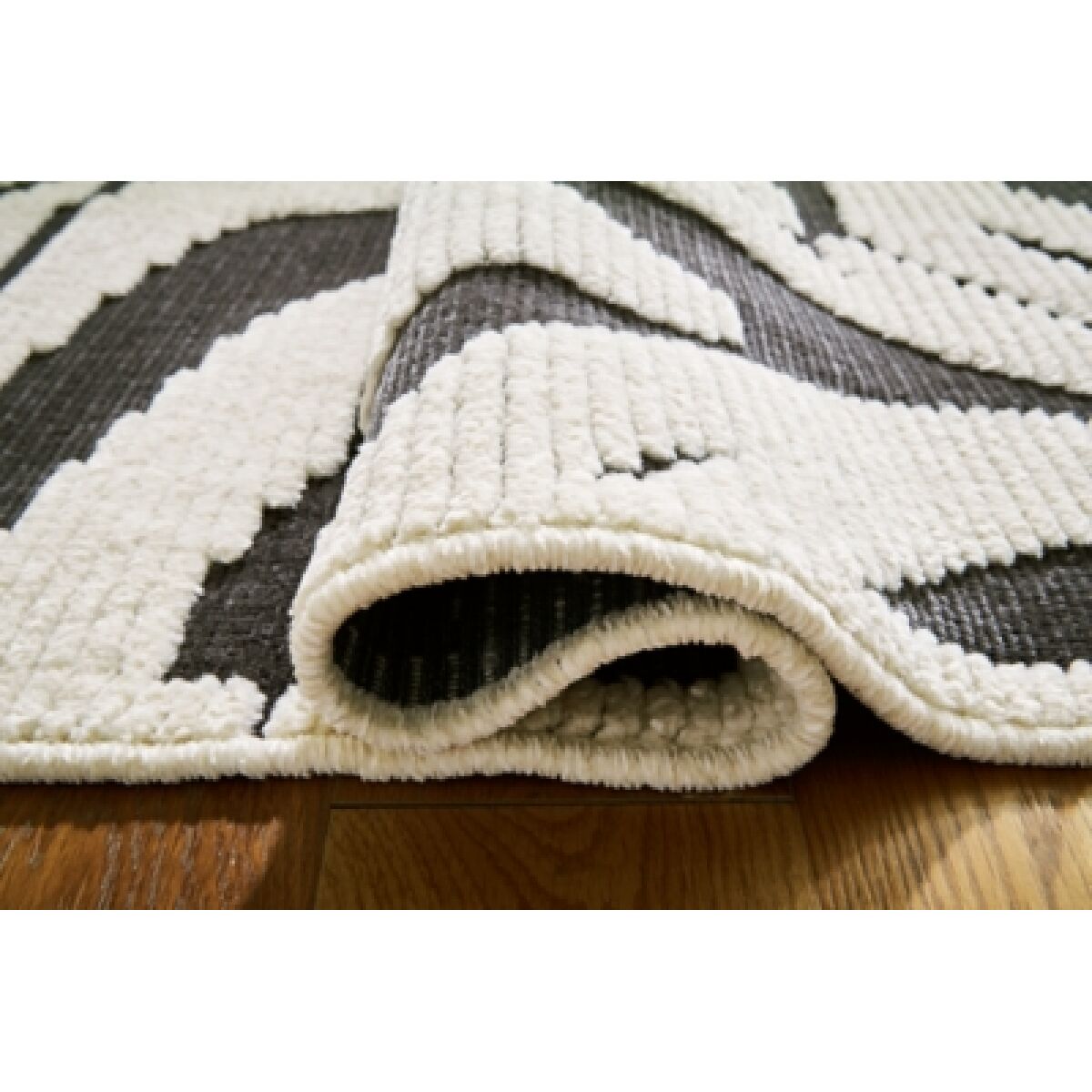 Thomwith 8' x 10'2" Washable Rug - Image 5