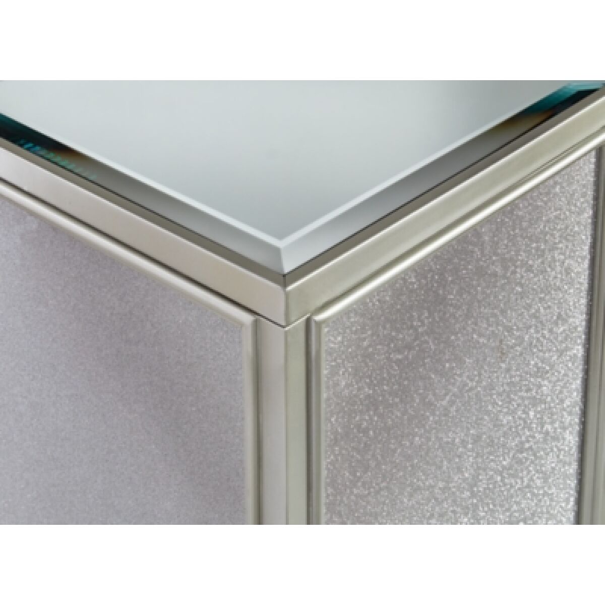 Traleena Nesting End Table (Set of 2) - Image 8