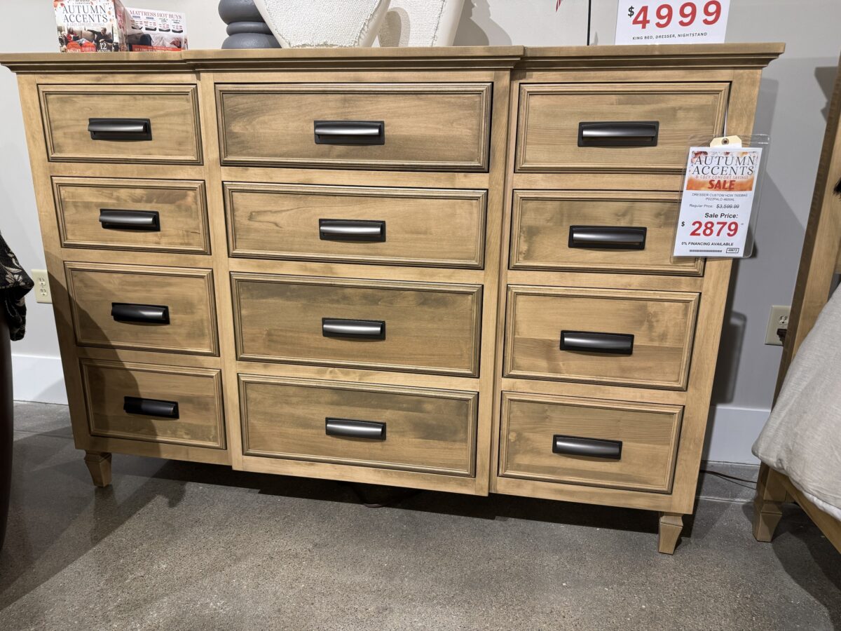 King Amish Bedroom Set - Image 4