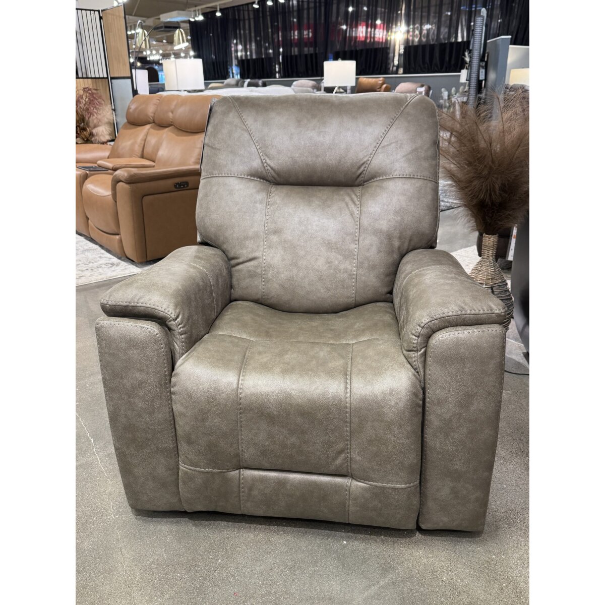 Power reclining sofa with HR + Lumbar - Image 5