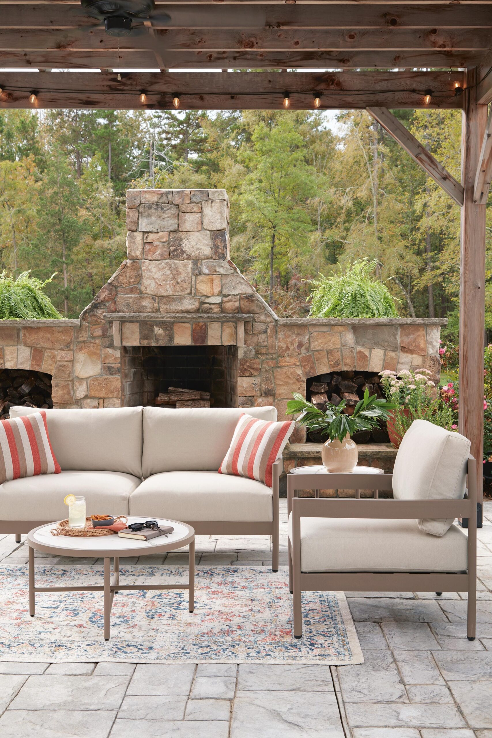 Bluff Trail Outdoor Love/Chairs/Tables Set (Set of 5) - Image 7