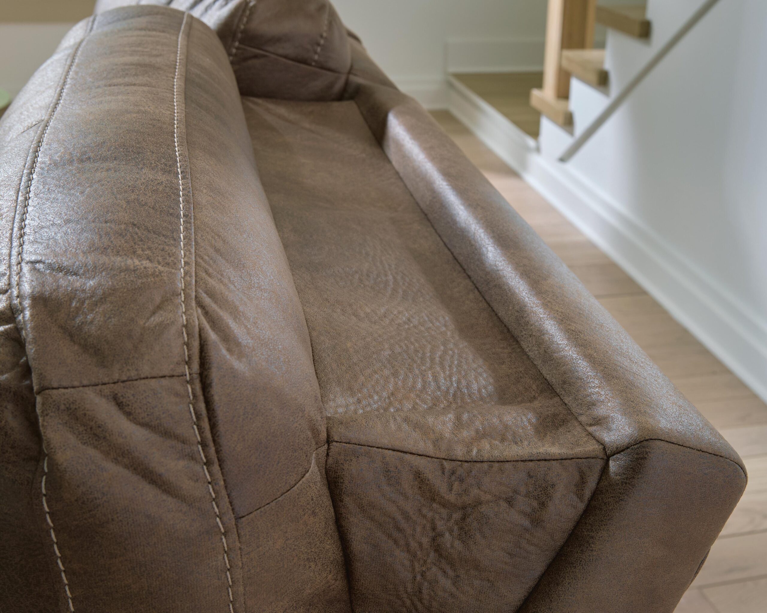 Beckley Place Power Reclining Sofa - Image 7