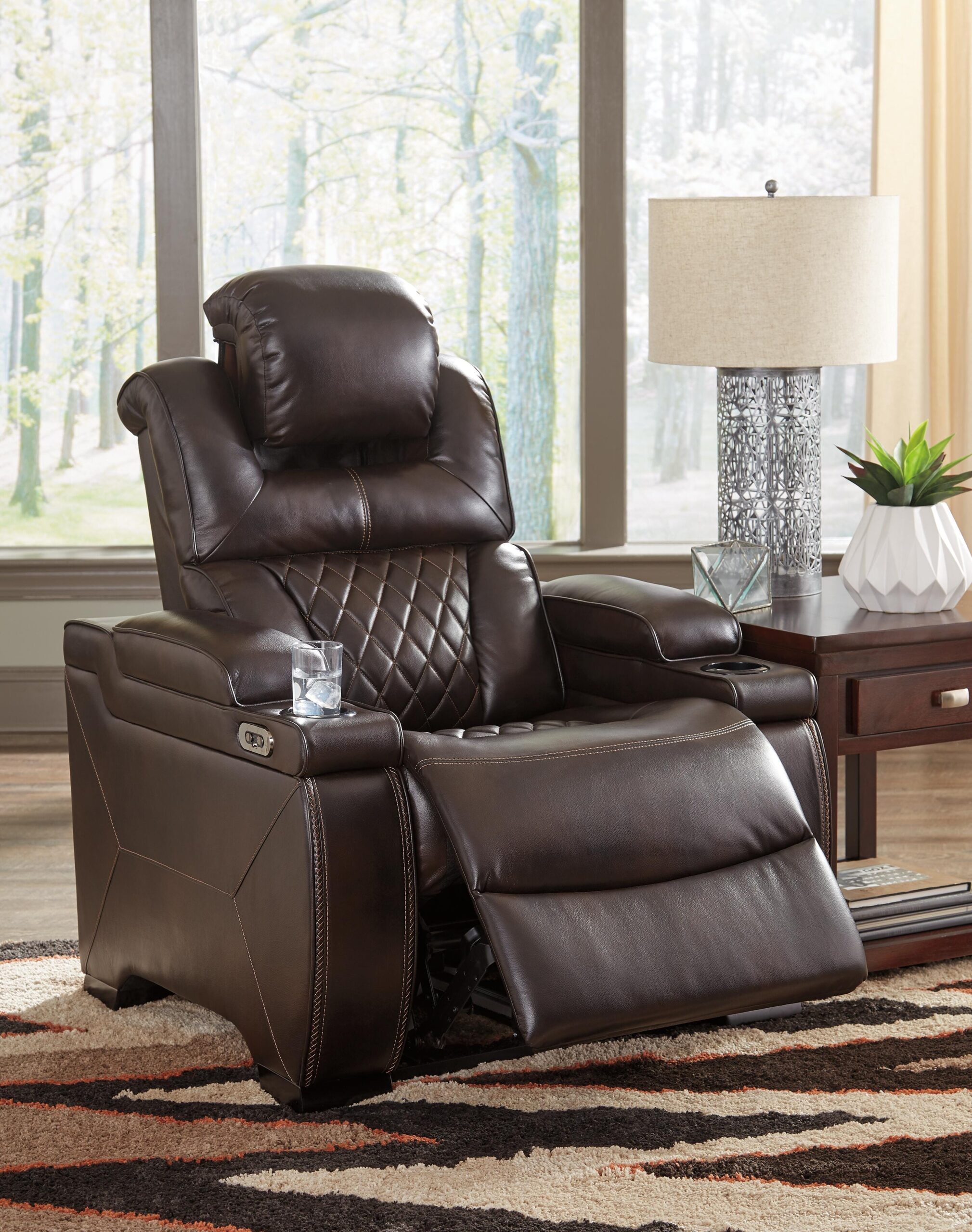 Warnerton Power Recliner - Image 9